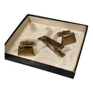 Vintage Gold Tone Cufflinks Tie Clip Set Mens Red Rhinestone Boxed Formal Dress
